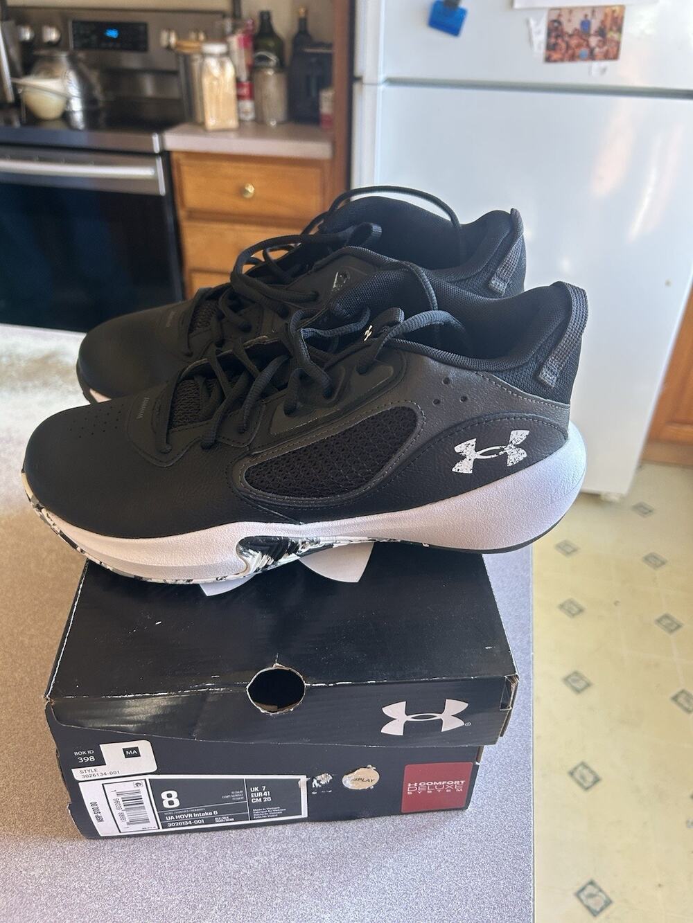 Under Armour HOVR Intake 6 Black Running Shoes Men's Size 10 Womens 11.5